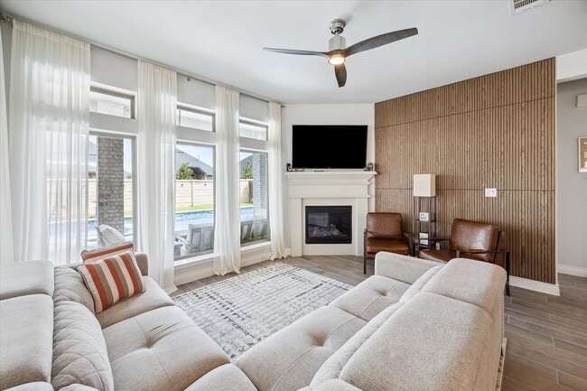 Building Photo - 28710 Wildthorne Ct