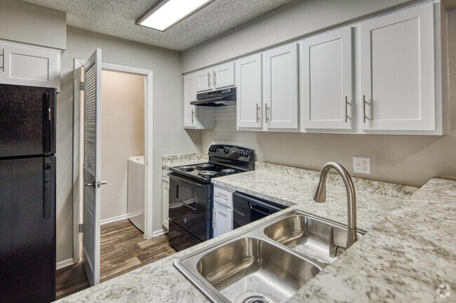 2BR, 2BA - 876SF - 1400 Plantation Blvd Plant City, FL 33566-1502