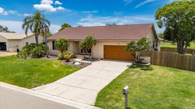Photo - 811 Eagle Ln