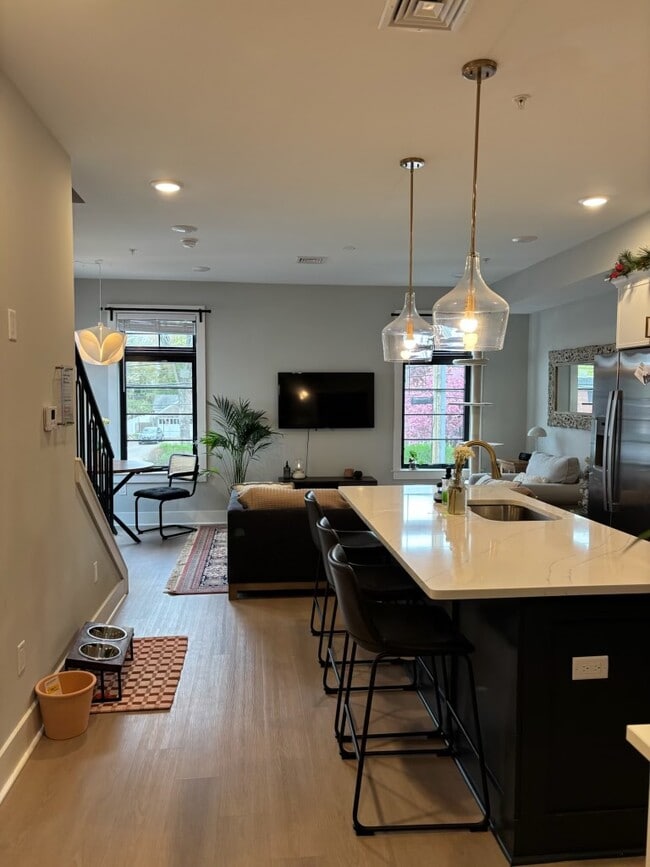 Photo - 7521 Ridge Ave