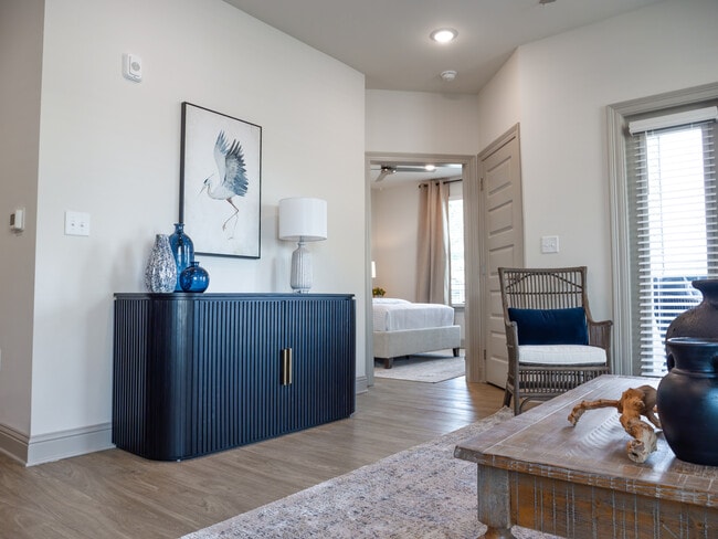 The Cabernet: 1BR, 1BA- Living Room