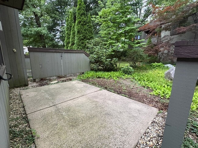 3 Willow Ln