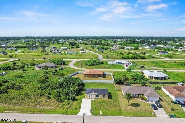 9026 Maywood Cir