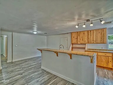 Photo - 2580 Poplar Dr