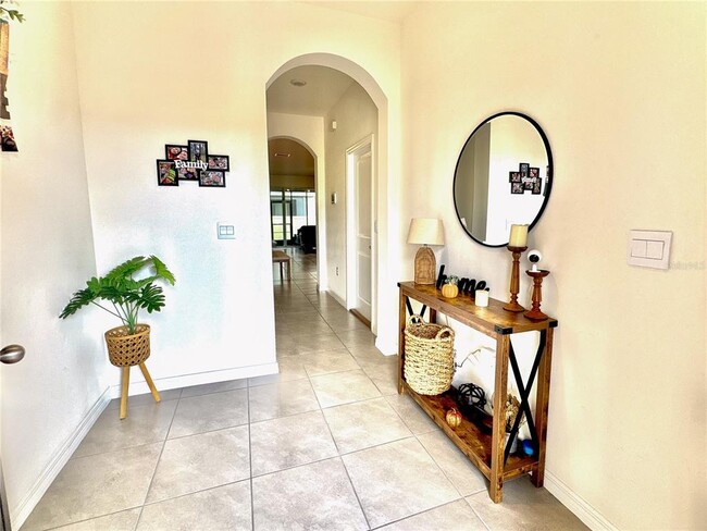 Photo - 2922 Boxwood Grove Row