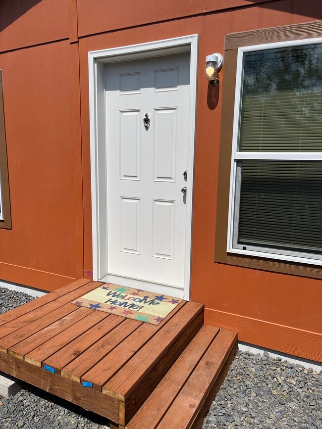 Photo - 9344 N Chicago Ave Unidad B