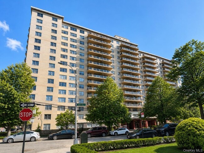 Building Photo - 175-20 Wexford Terrace Unit 11N