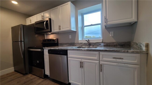 Photo - 1331 Freeport Rd