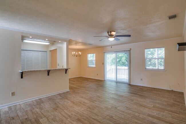 Photo - 266 S Villas Ct