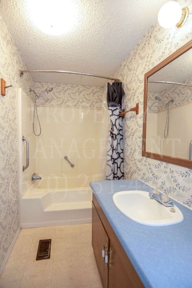 Photo - 2-Bed 2-Bath