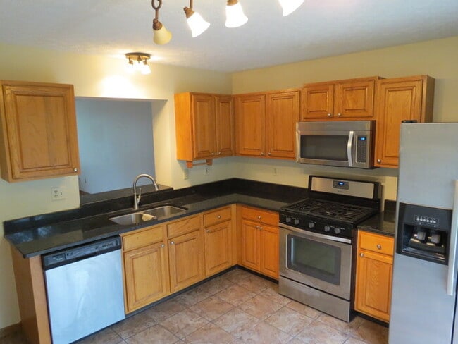 Photo - 268 Chatterly Ln