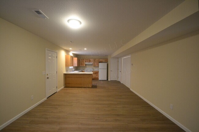 Photo - Spacious 3 Bed, 1.5 Bath Fourplex Unit in Buffalo, MO Unit 512 N Poplar