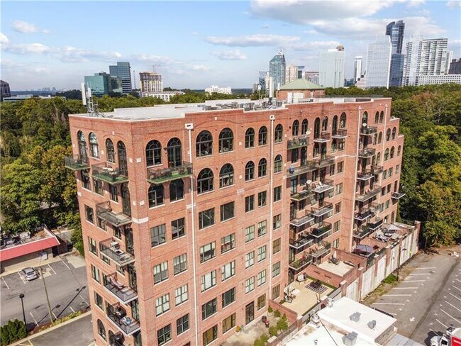 Photo - 3235 Roswell Rd NE Unit 409