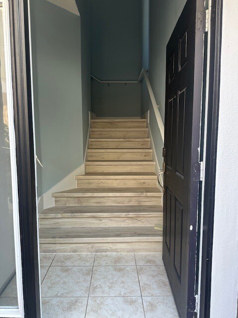 Photo - 6608 S Goldenrod Rd