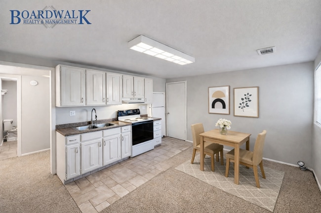 Photo - 1955-1957 S Foothill Dr Unit 1957 s Foothill Dr