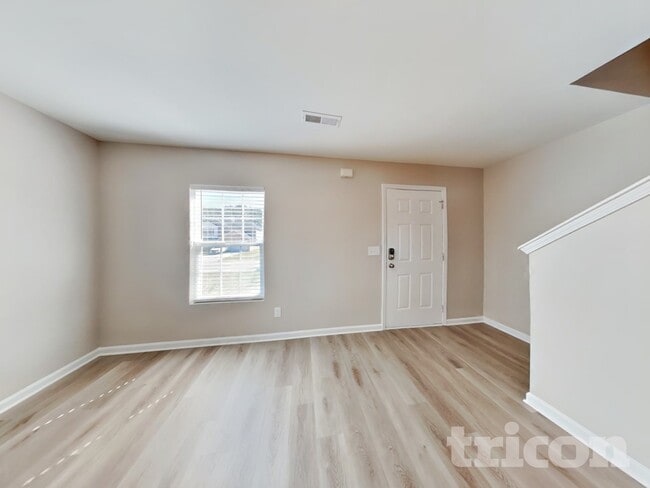 69 Fawnbrook Dr