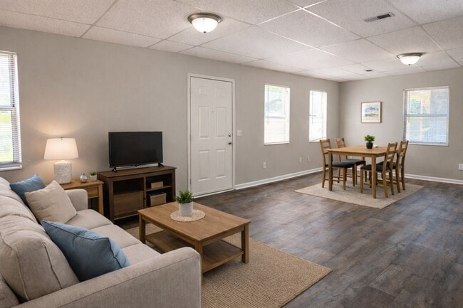 Huge Living Area with Flexible Space