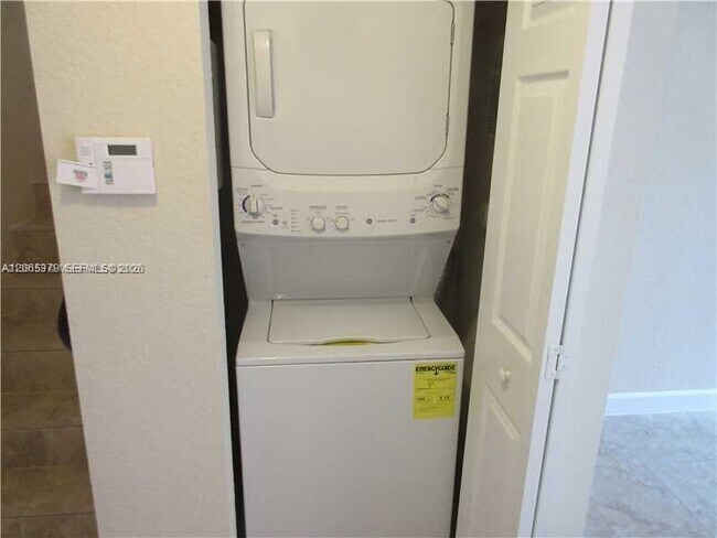 Photo - 11 Antilla Ave Unit B