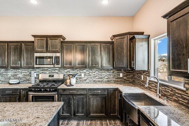 Photo - 14329 Steve Joyce Pkwy