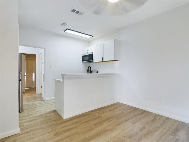 Photo - 2815 Rio Grande St Unit 112
