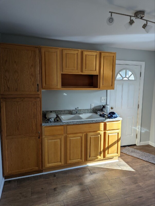 Photo - 1172 Wyoming Ave Unit Rear A