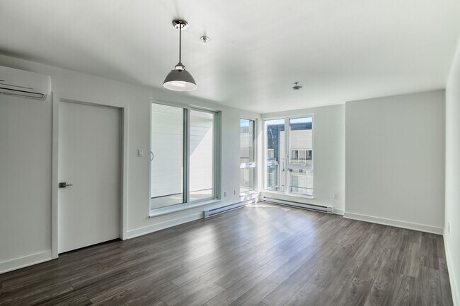 Photo - 9675 Av. Papineau Unité 405