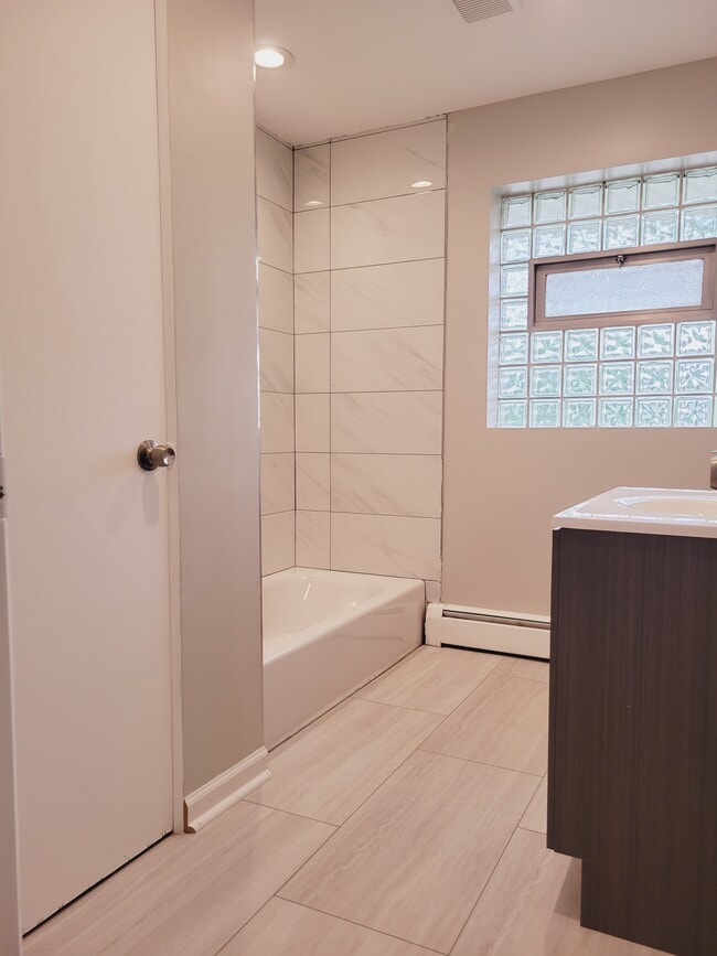 Photo - 112 W Burlington Ave