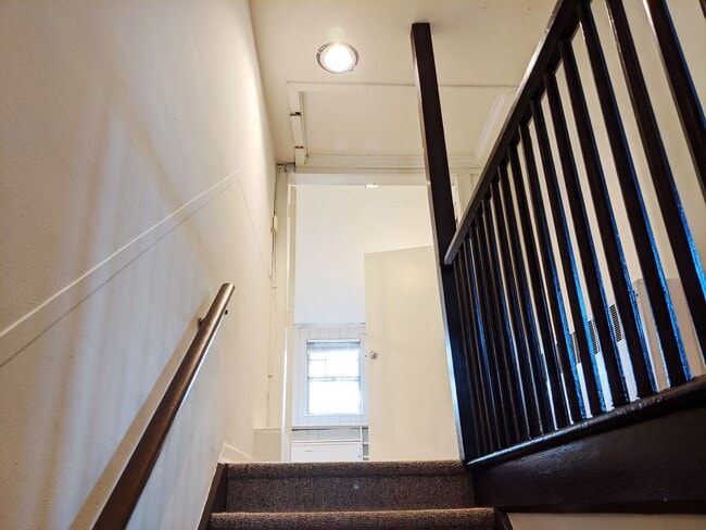 Photo - Clark Triplex Unit 3