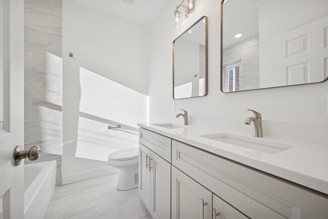 Building Photo - 5644 Blakemore St