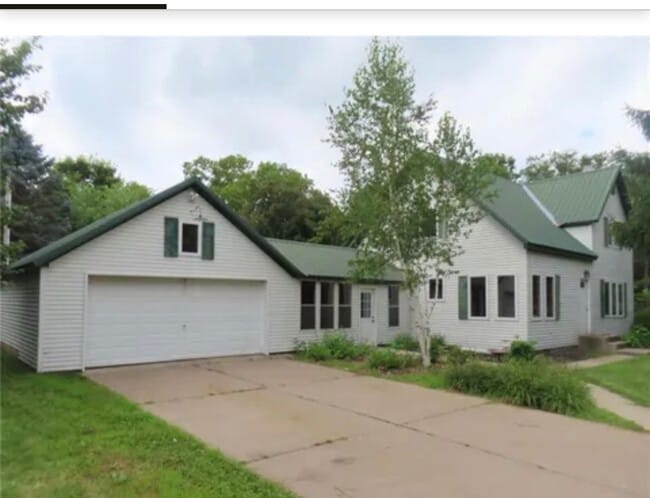 Building Photo - 11349 Elliot Ave NW