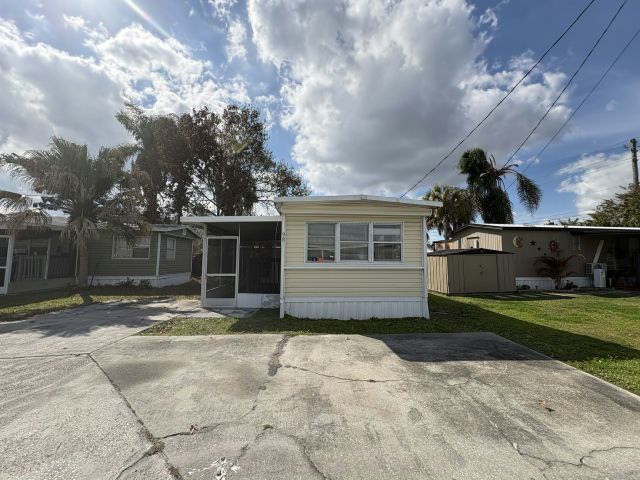 Photo - 2850 New Tampa Hwy