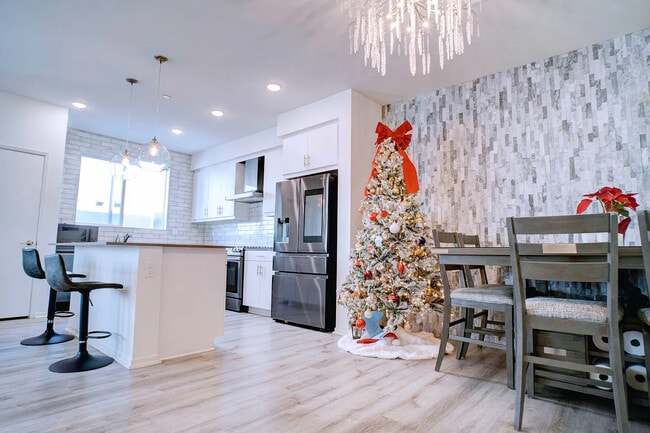 Photo - 5503 Sandcliff Ln Condo Unit 150