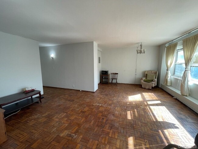 Photo - 3 Fordham Hill Oval Unit 4G