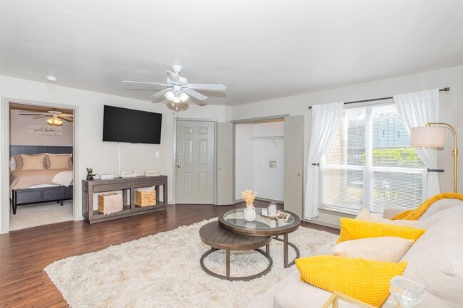 Photo - 1088 Park Plaza Dr Unit D