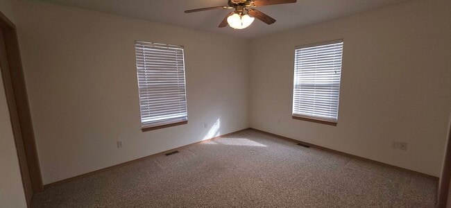 Photo - BF Duplex Unit 5441 S Clabourne