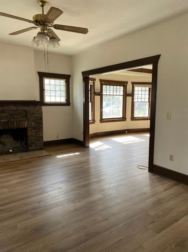 Photo - Charming Updated South Hill 4 Bedroom 1 Bath Home