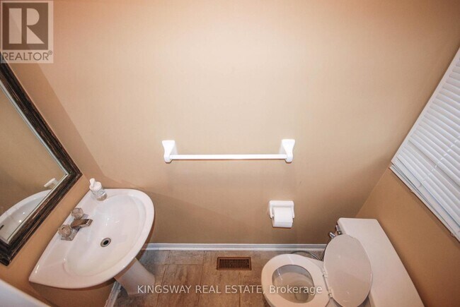 Photo - 1485 Torrington Dr