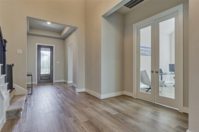 Building Photo - 1716 Encino Blvd