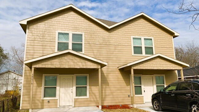 Building Photo - 3907 Lynnfield St Unit A Rental