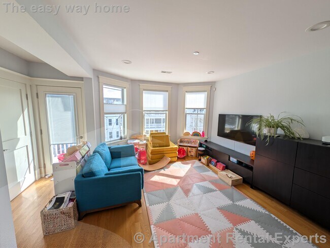 Photo - 29 Cameron Ave Unit #B