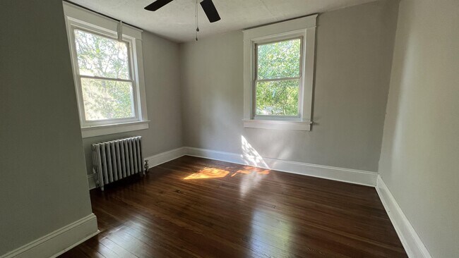 Photo - 330 Stafford St