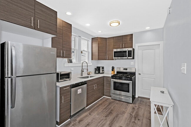 Photo - 9105 S Racine Ave