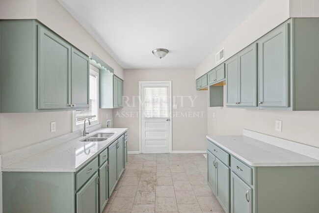Photo - Beautifully Renovated 4 Bed / 2 Bath Home with Over 2,000 Sq Ft! Section 8 Welcomed