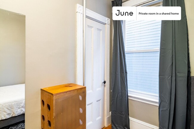 Photo - Room in Shared 5 bed/1 bath home Unidad B