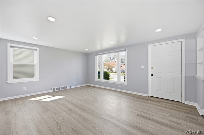 Photo - 1257 Brighton Rd