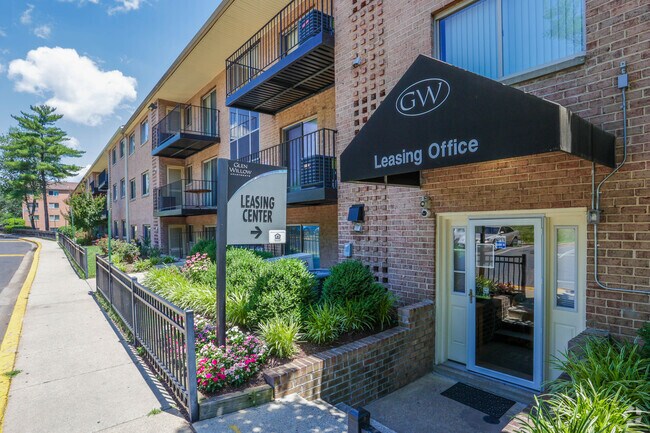 Leasing Office