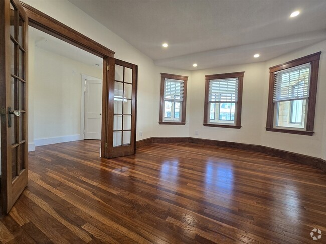 Building Photo - 104 Parsons St Unit 2 Rental