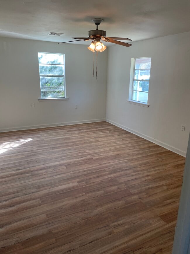 Photo - 1117 Evergreen Dr