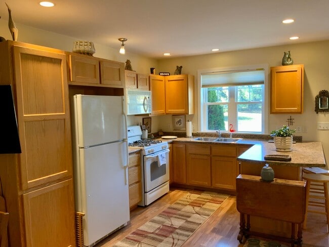 Photo - 15 Edgefield Ln