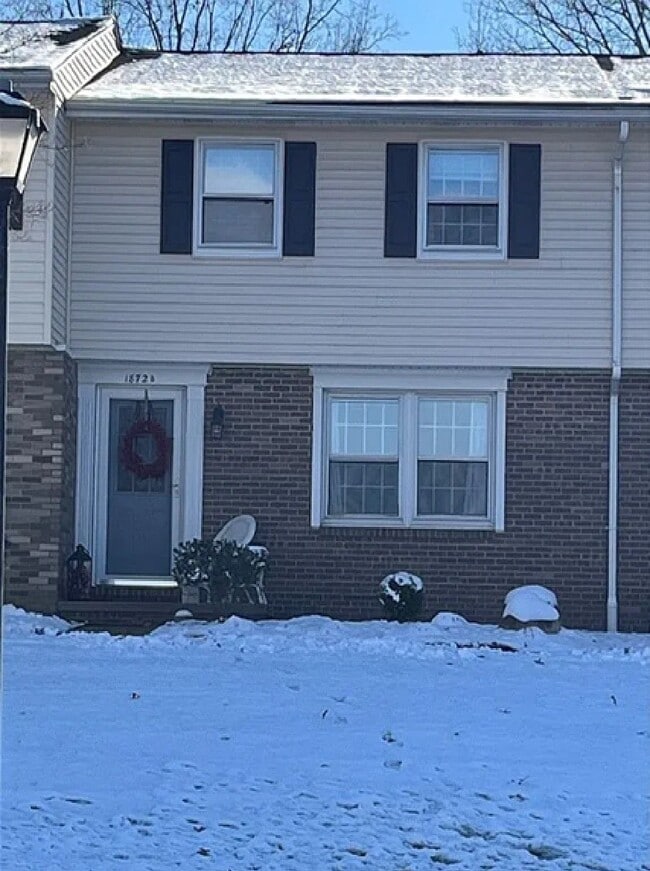 Photo - 1872 Higby Dr Unidad B